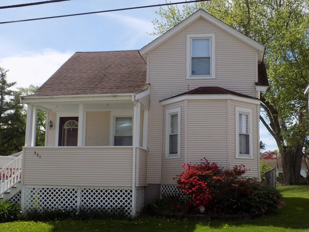 Unit for sale at 321 Canonicus, Tiverton, RI 02878