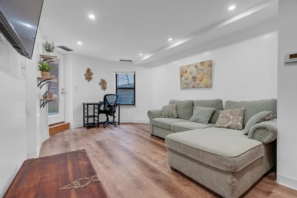 Unit for sale at 84 Gainsborough St, Boston, MA 02115