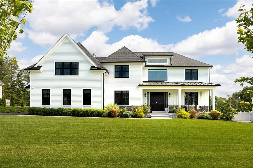 Unit for sale at 34 Hedgerow Ln, Westwood, MA 02090
