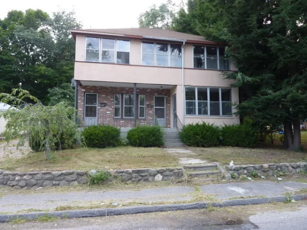 Unit for sale at 183-185 Boutelle St, Fitchburg, MA 01420