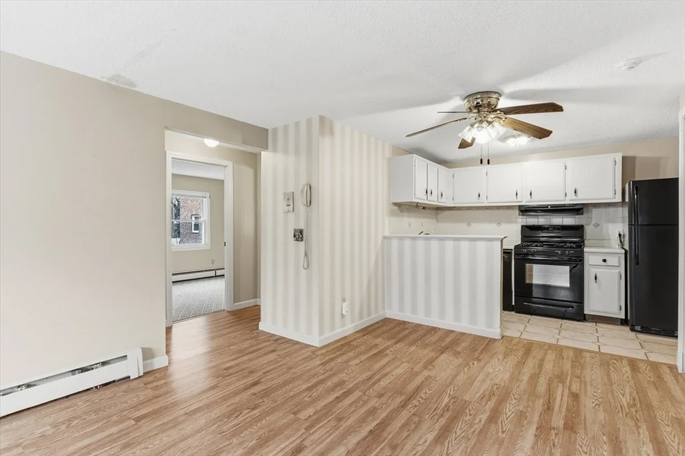 Unit for sale at 136 Tyngsboro Rd, Chelmsford, MA 01863