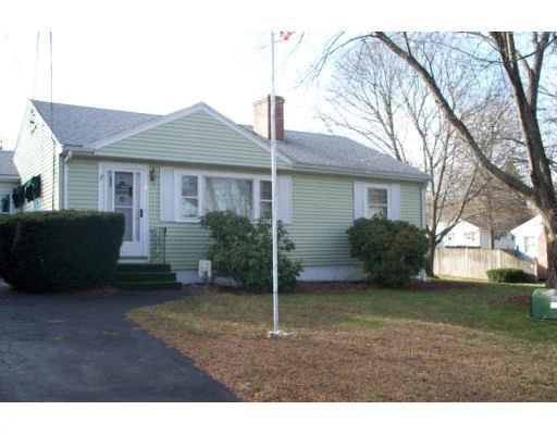 Unit for sale at 9 Gayle Street, Woburn, MA 01801