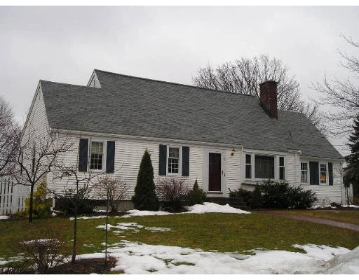 Unit for sale at 54 Queensview Rd, Marlborough, MA 01752