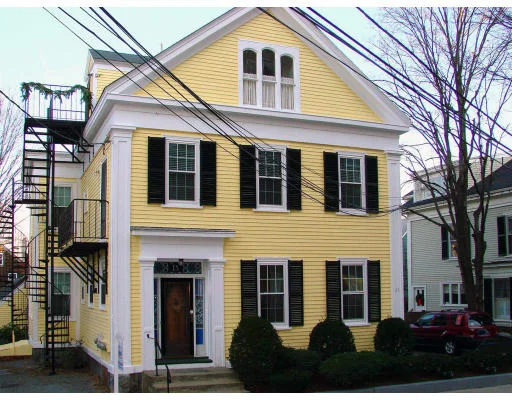 Unit for sale at 25 Charter St Unit 1, Newburyport, MA 01950