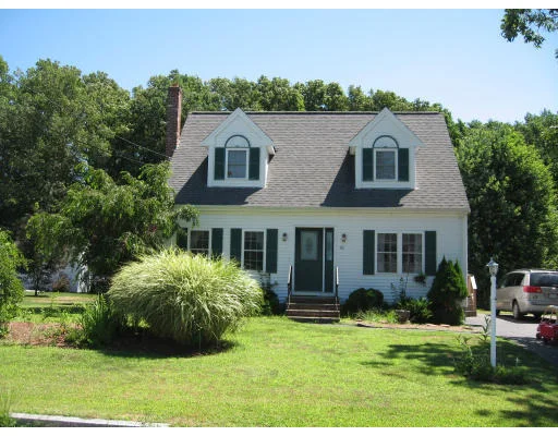 Unit for sale at 42 Cortlnd Place, Taunton, MA 02780