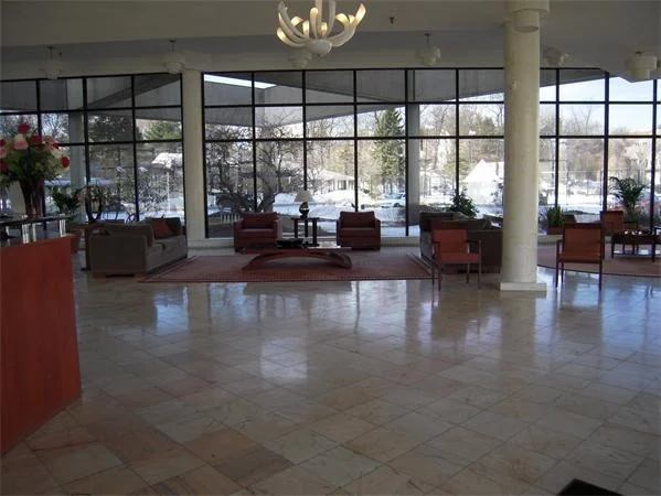 Unit for sale at 250 Hammond Pond Pkwy, Newton, MA 02467
