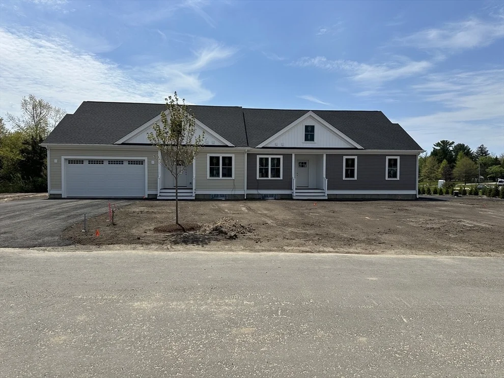 Unit for sale at 6 Hayley Circle, Rochester, MA 02770
