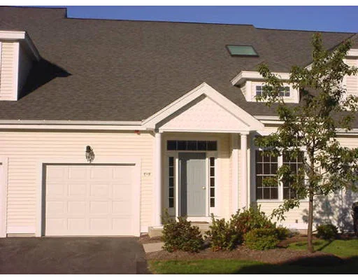 Unit for sale at 5-5 Kingson Lane, Medway, MA 02053