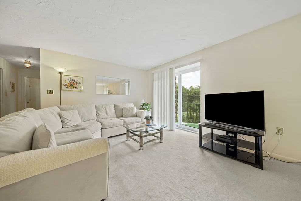 Unit for sale at 459 Willard Street, Quincy, MA 02169