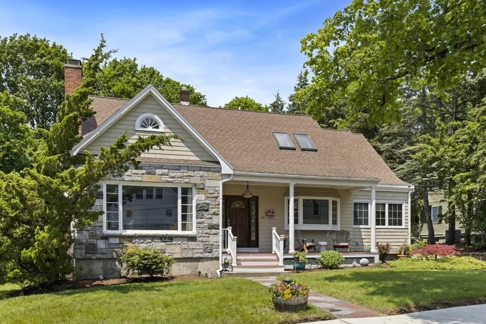 Unit for sale at 29 Boulevard Rd, Dedham, MA 02026