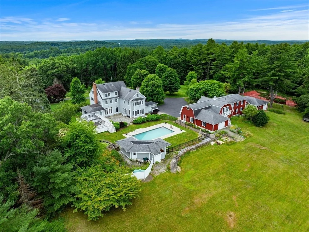 Unit for sale at 140 High Street, Dunstable, MA 01827