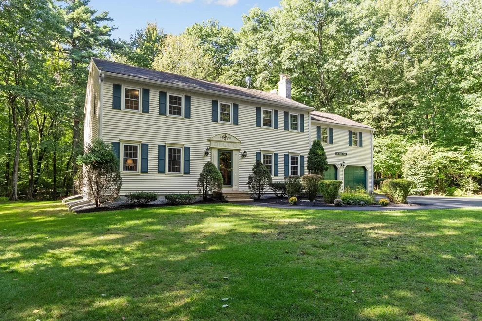 Unit for sale at 138 Hobbs Rd, Princeton, MA 01541