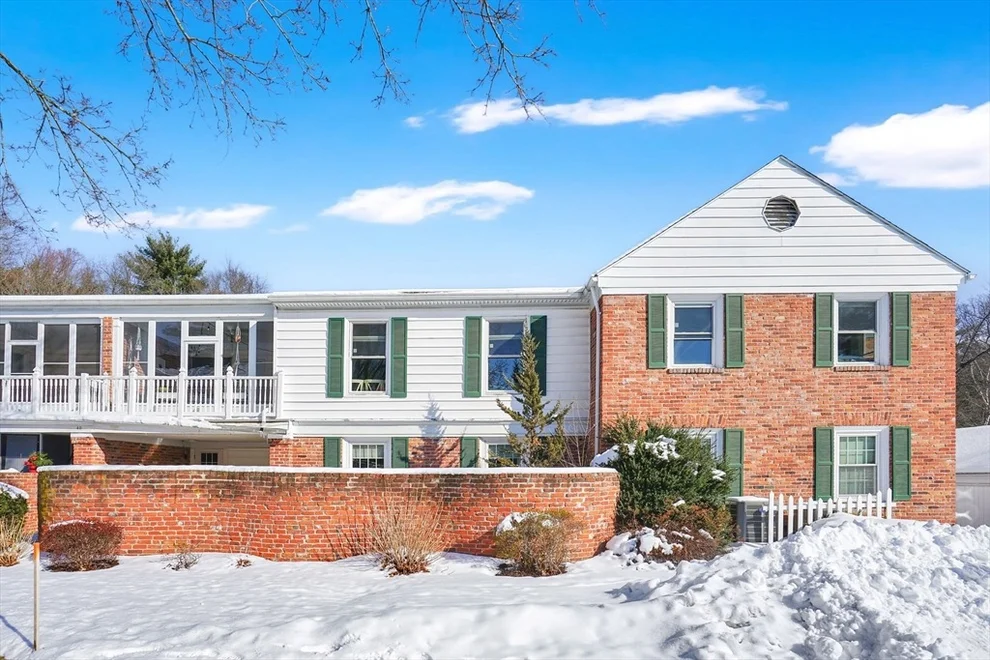Unit for sale at 40 Halifax Ct, Springfield, MA 01108