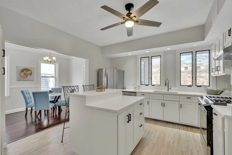 Unit for sale at 124 Chestnut St, Brookline, MA 02445