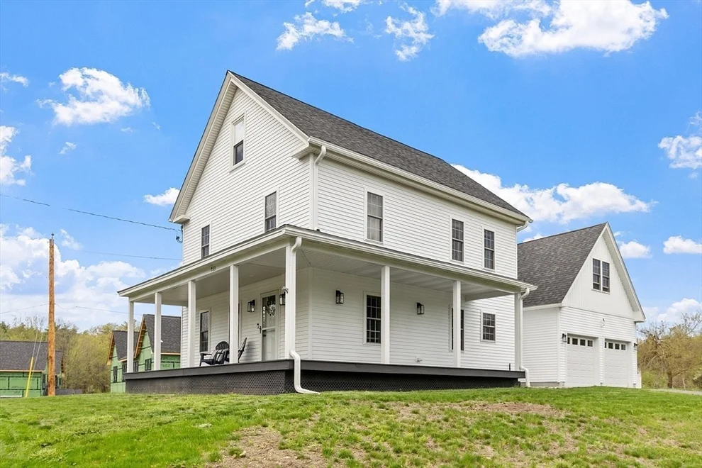 Unit for sale at 733 Massachusetts Ave, Lunenburg, MA 01462
