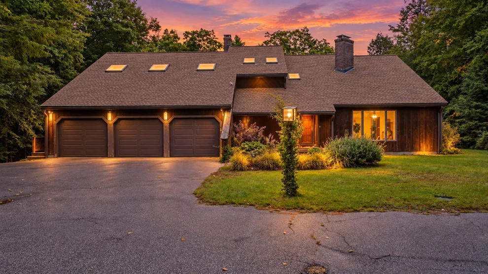 Unit for sale at 6 Nestlewood Ln, Hubbardston, MA 01452