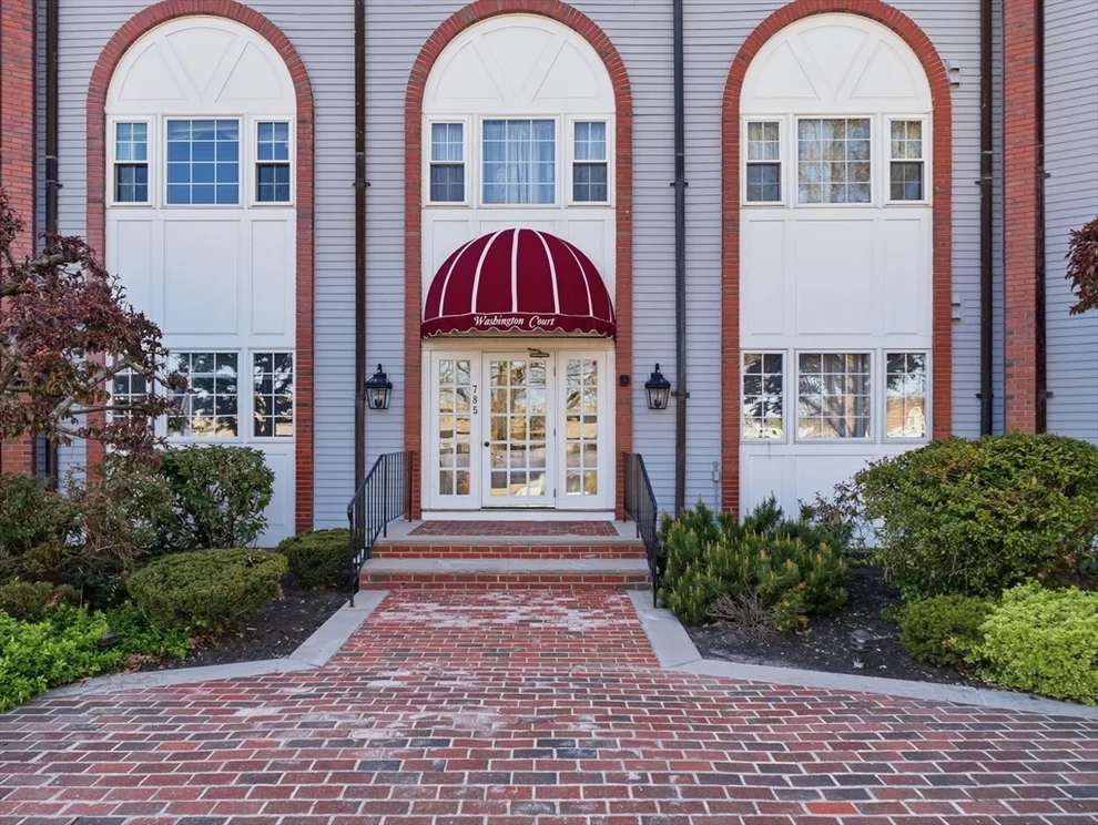 Unit for sale at 785 Washington St, Norwood, MA 02062