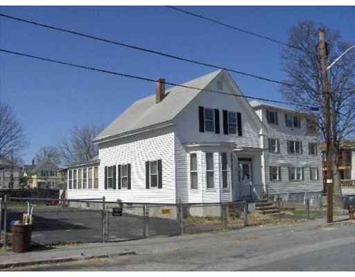 Unit for sale at 19 Queen St, Lowell, MA 01851