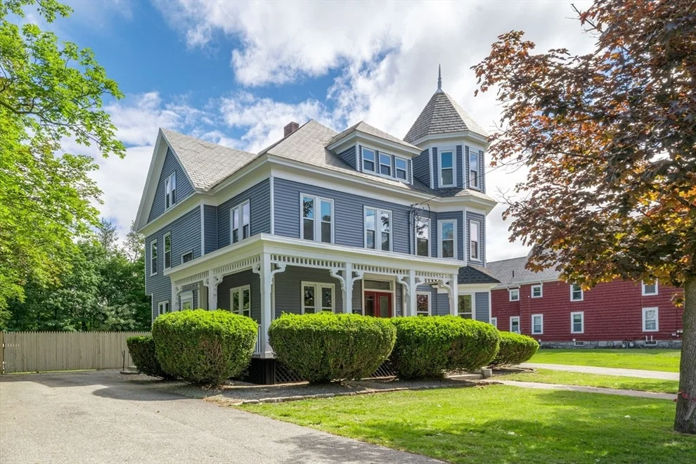 Unit for sale at 42 Middlesex St, Chelmsford, MA 01863