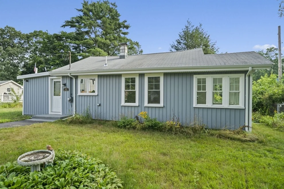 Unit for sale at 122 Union Park St, Hanson, MA 02341