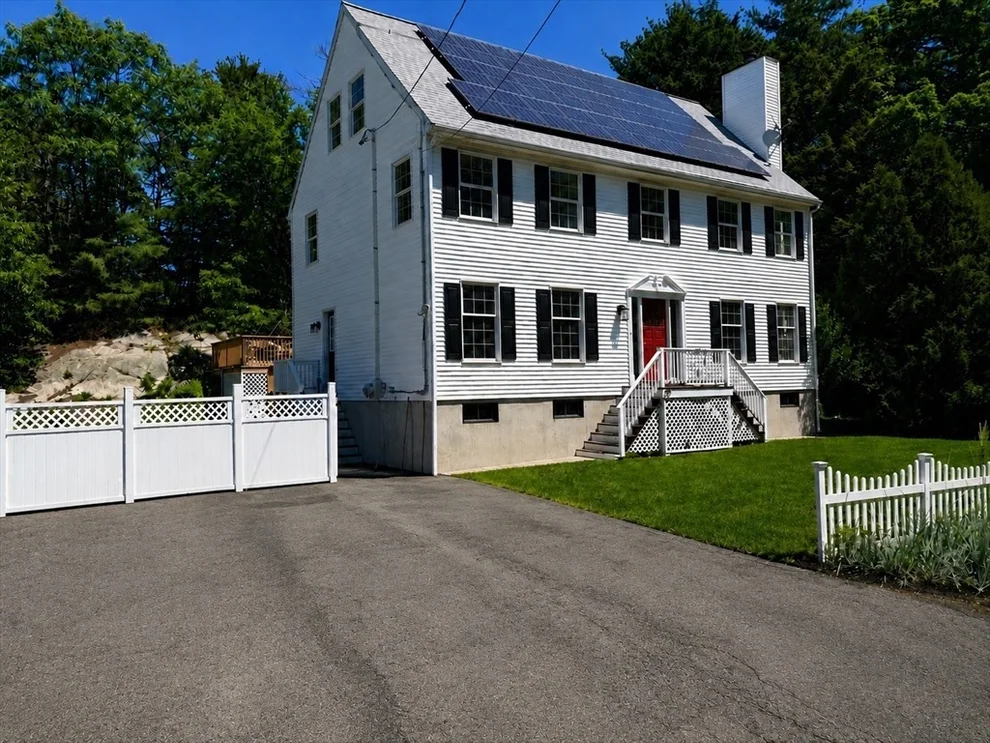 Unit for sale at 159 Pine St, Manchester, MA 01944