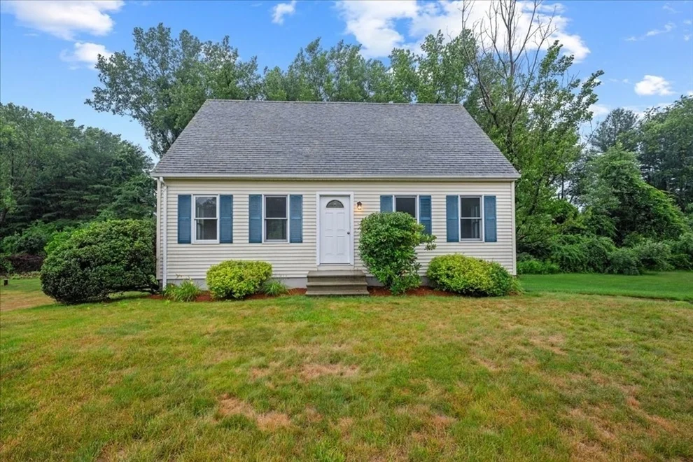 Unit for sale at 7 Sneade Dr, Oxford, MA 01540