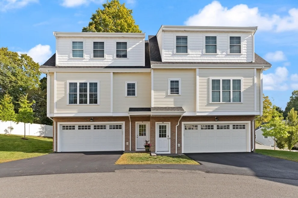 Unit for sale at 253 Nahatan, Norwood, MA 02062