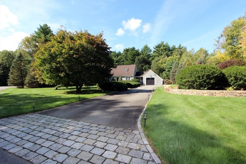 Unit for sale at 14 Jennifer Lane, Lakeville, MA 02347