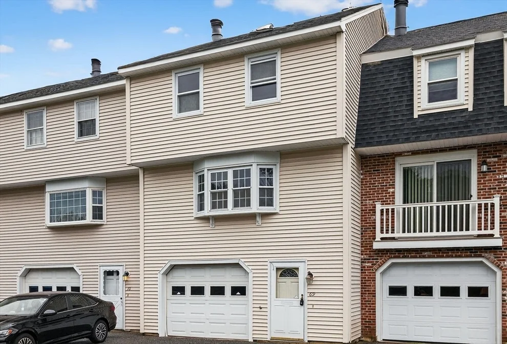 Unit for sale at 100 Frederick St, Dracut, MA 01826
