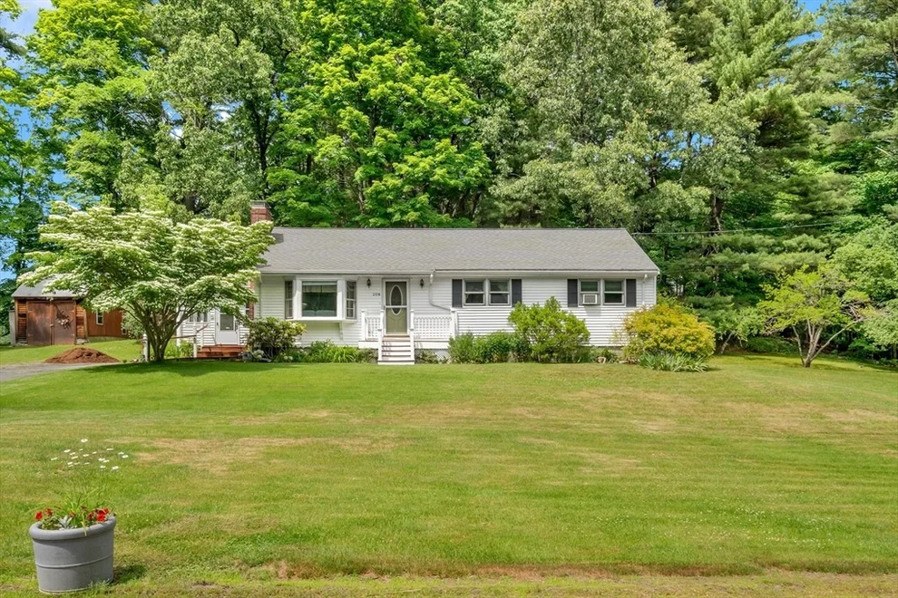 Unit for sale at 204 Hill Rd, Groton, MA 01450