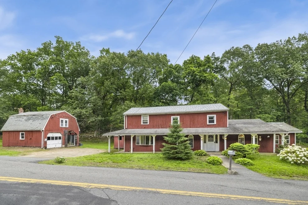 Unit for sale at 121 Liberty St, Middleton, MA 01949