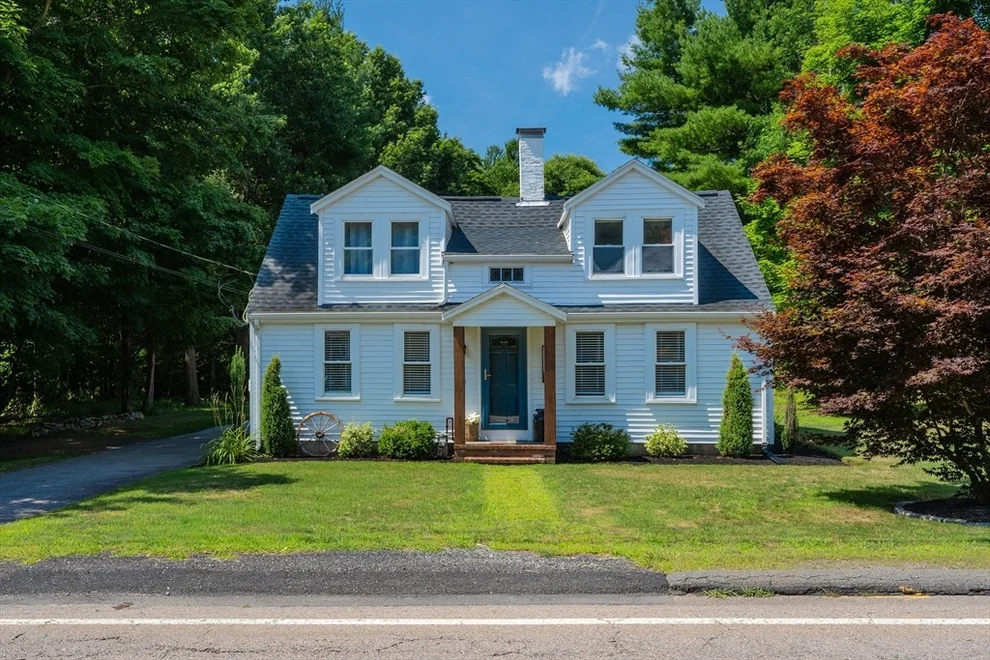Unit for sale at 30 Worcester St, Taunton, MA 02780
