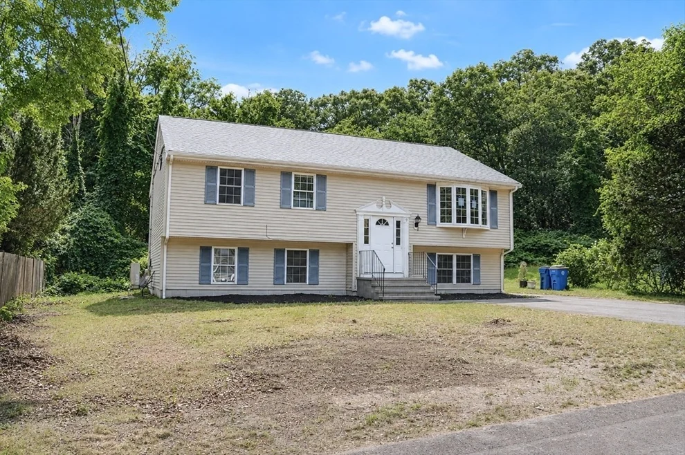 Unit for sale at 9 Alden Ave E, Randolph, MA 02368