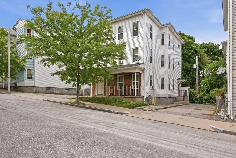 Unit for sale at 31 Aetna Street, Worcester, MA 01604