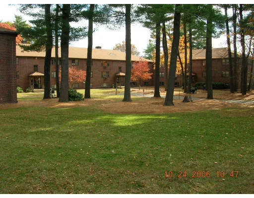 Unit for sale at 3 Brook Rd, Salem, NH 03079
