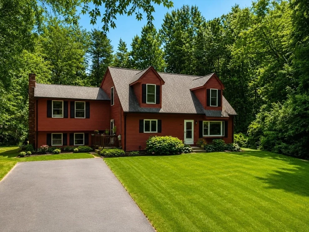 Unit for sale at 351 Hartford Ave E, Uxbridge, MA 01569