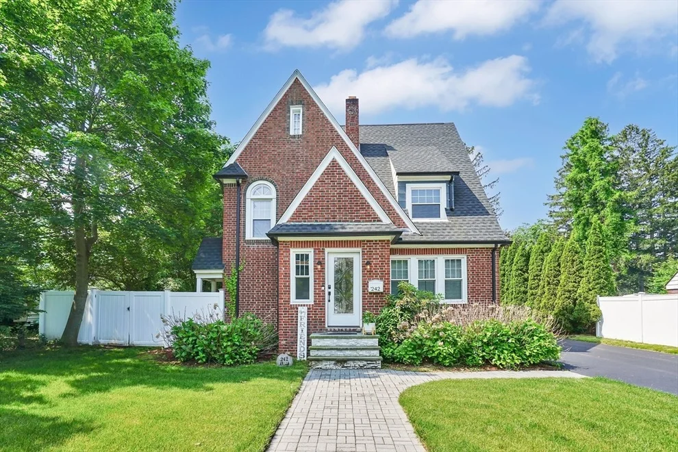 Unit for sale at 242 Western Ave, Westfield, MA 01085
