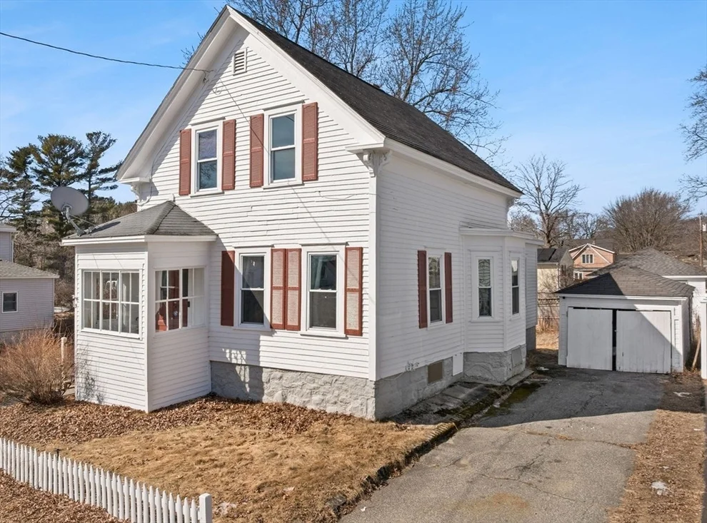 Unit for sale at 9 Dartmouth St, Chelmsford, MA 01863