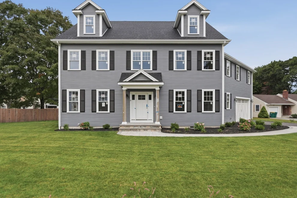 Unit for sale at 17 Winter Road Extension, Woburn, MA 01801