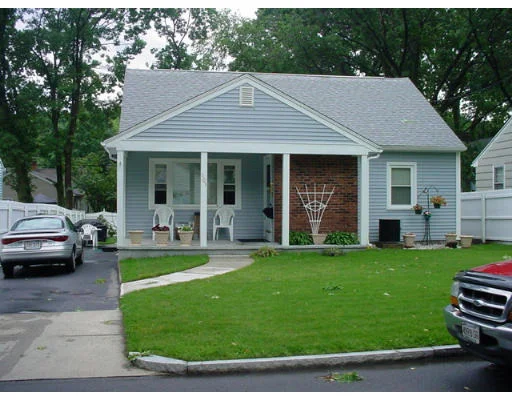 Unit for sale at 107 Huron St, Springfield, MA 01104