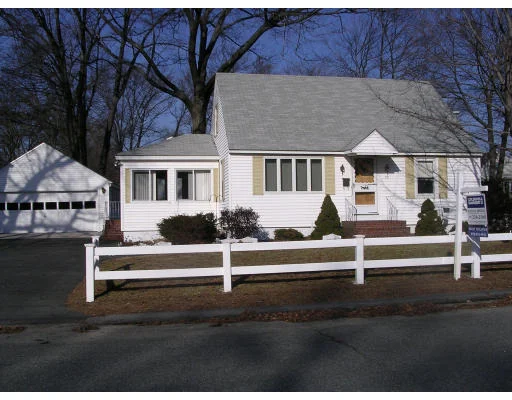 Unit for sale at 99 Fleming St., Lowell, MA 01851