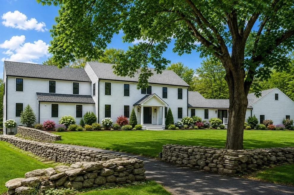 Unit for sale at 127 Lee Dr, Concord, MA 01742