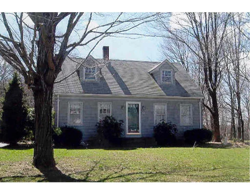 Unit for sale at 303 Oakhill Avenue, Seekonk, MA 02771