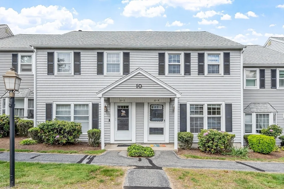 Unit for sale at 10 Tuck Farm Rd, Auburn, MA 01501