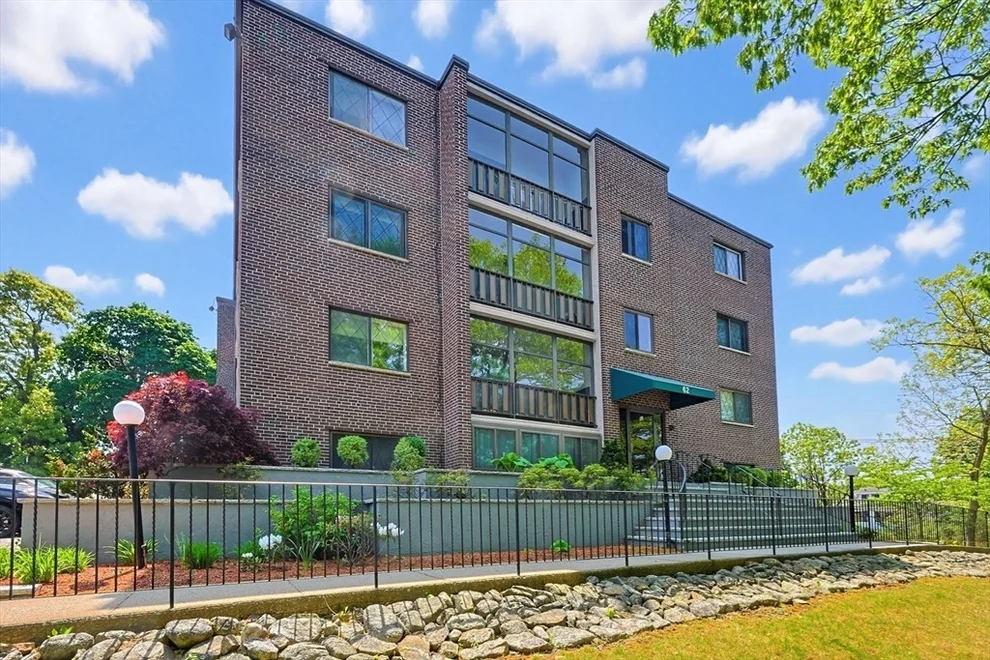 Unit for sale at 62 South St, Quincy, MA 02169