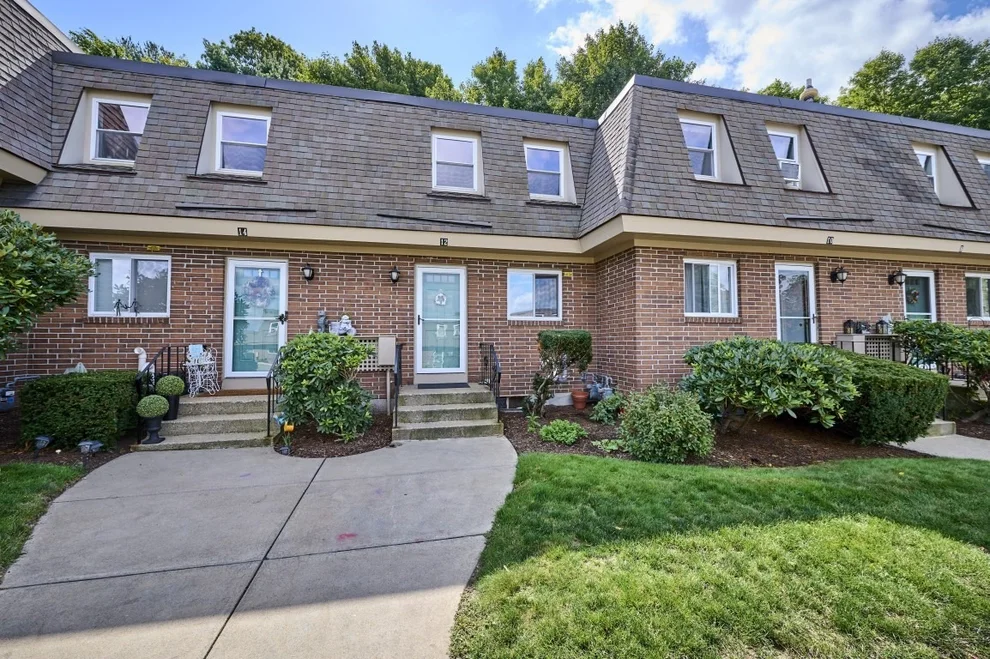 Unit for sale at 12 Walcott Valley Drive, Hopkinton, MA 01748