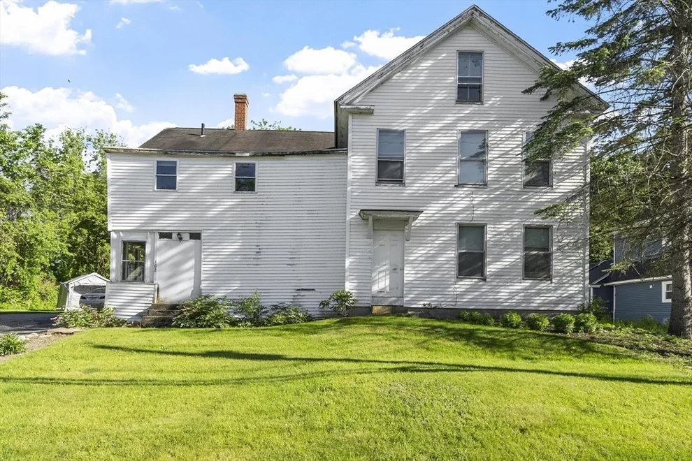 Unit for sale at 102 Liberty St, Athol, MA 01331