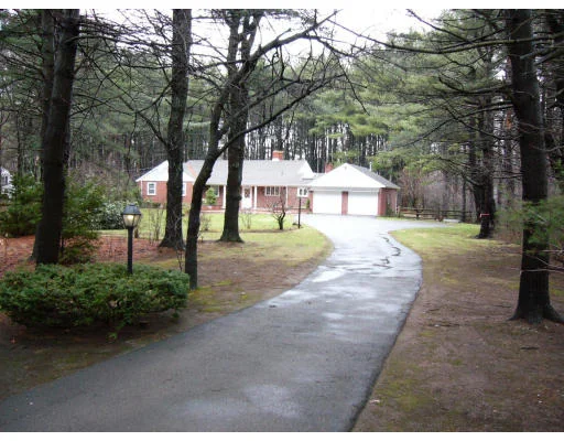 Unit for sale at 727 South Ave, Weston, MA 02493