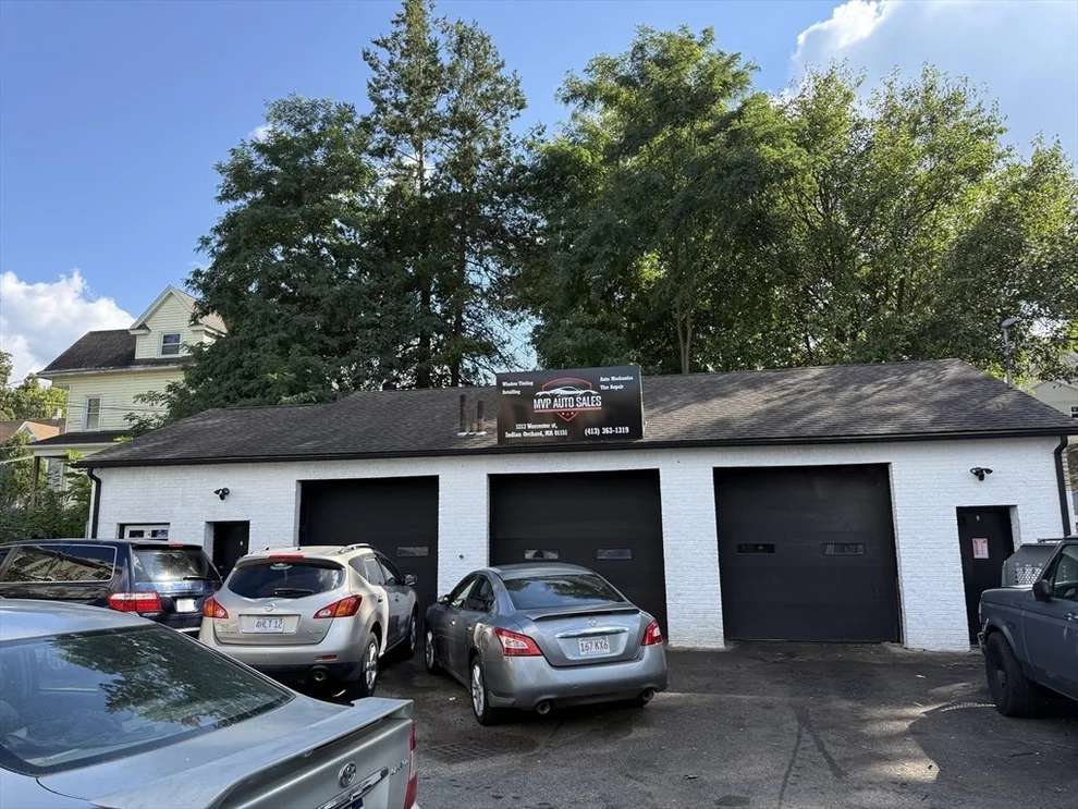 Unit for sale at 1213 Worcester St, Springfield, MA 01151