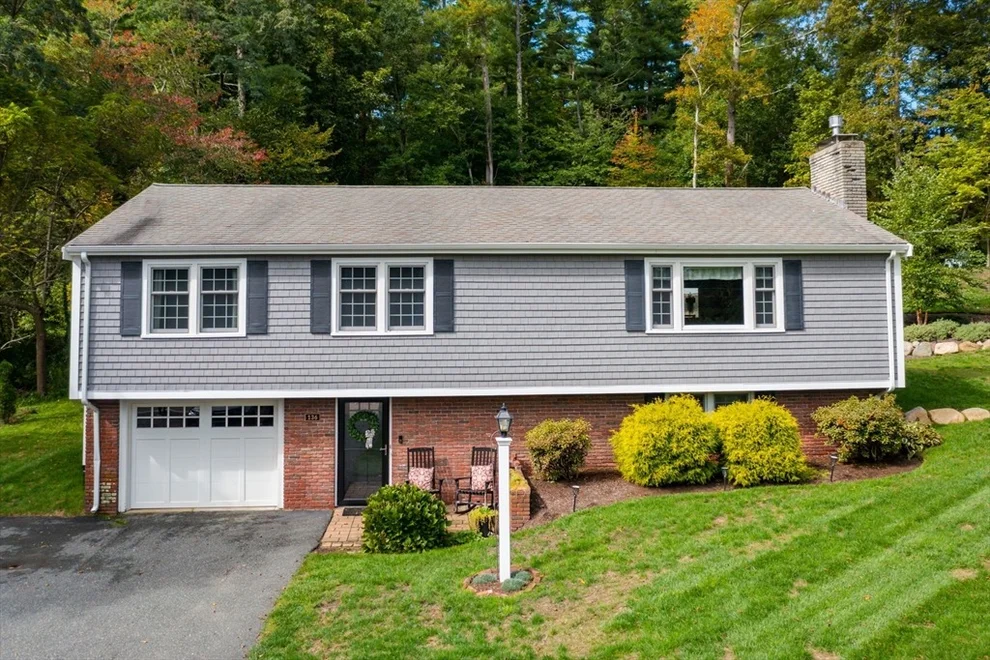 Unit for sale at 136 W Elm St, Pembroke, MA 02359